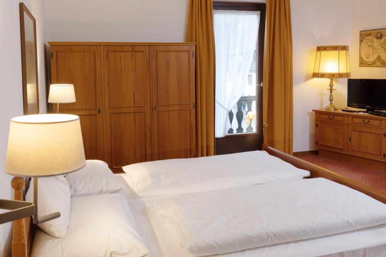 Hotel Gasthaus Adler Glottertal Esterno foto